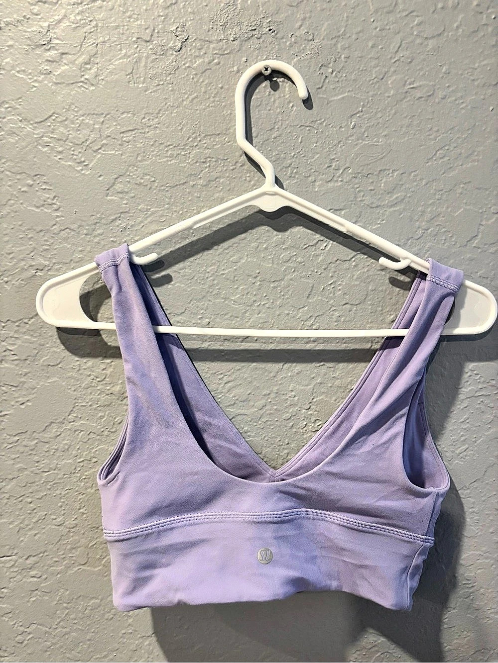 Lululemon Align V-Neck Bra *Light Support, A/B cup light purple Size 6